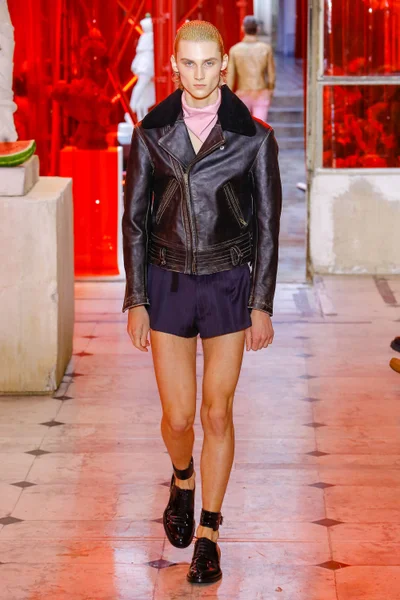 Look 6